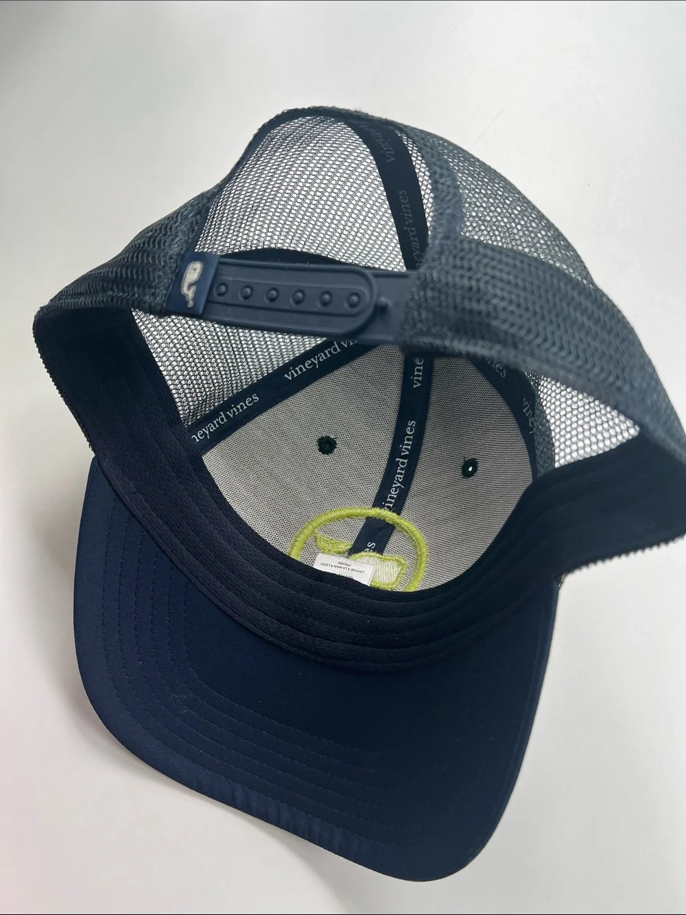 VINEYARD VINES YOUTH TRUCKER  HAT